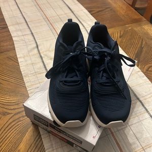 NWT Mens Skechers Sport Squad Lite Extra Squishy Navy Memory Foam Shoes Sz 11.5